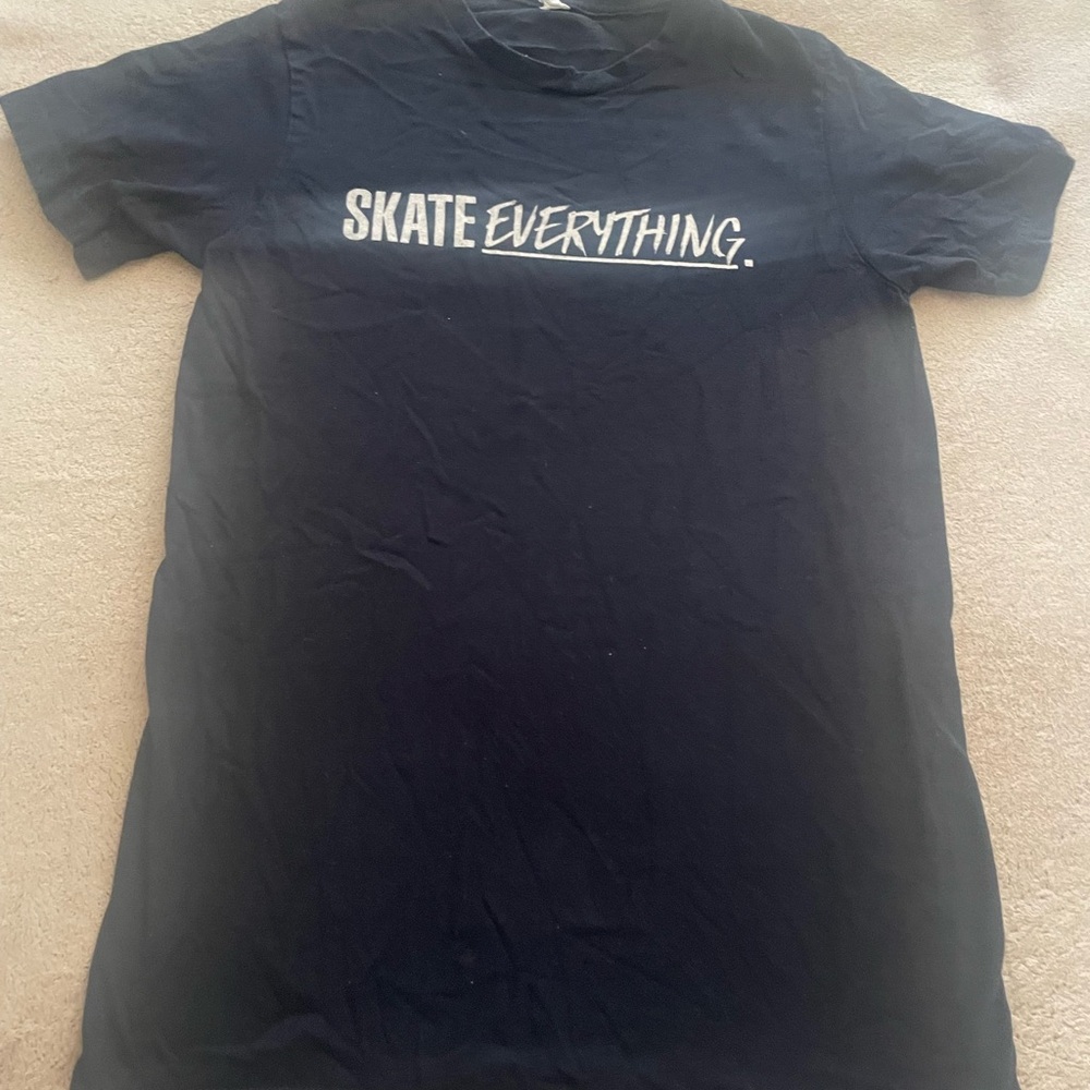 Ladies T-shirt size small optima